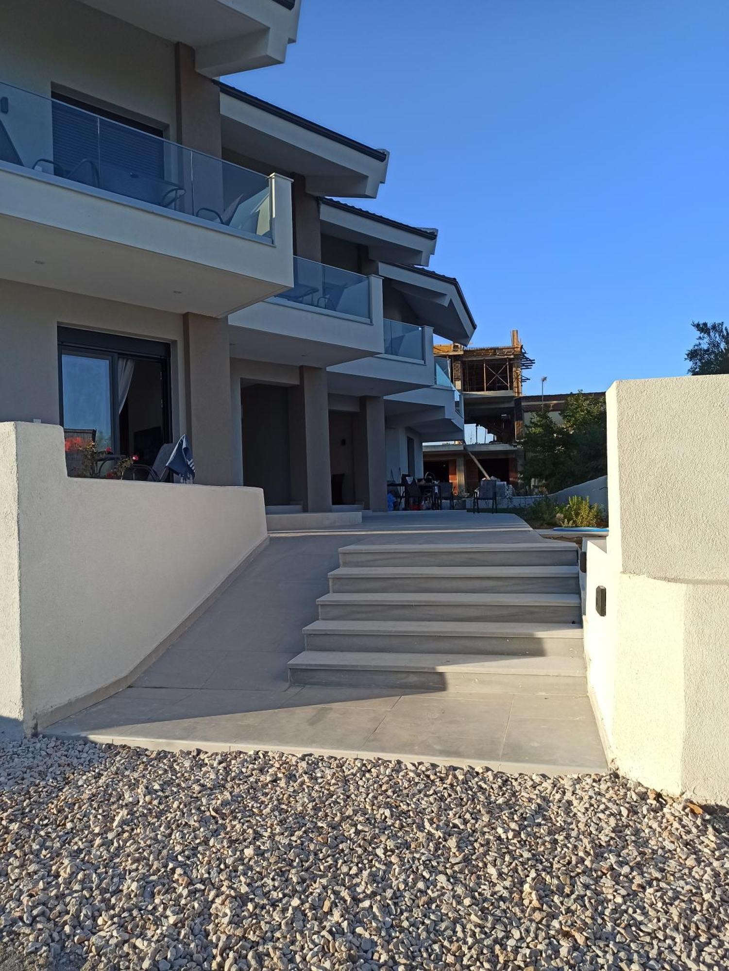 Mele Apartment