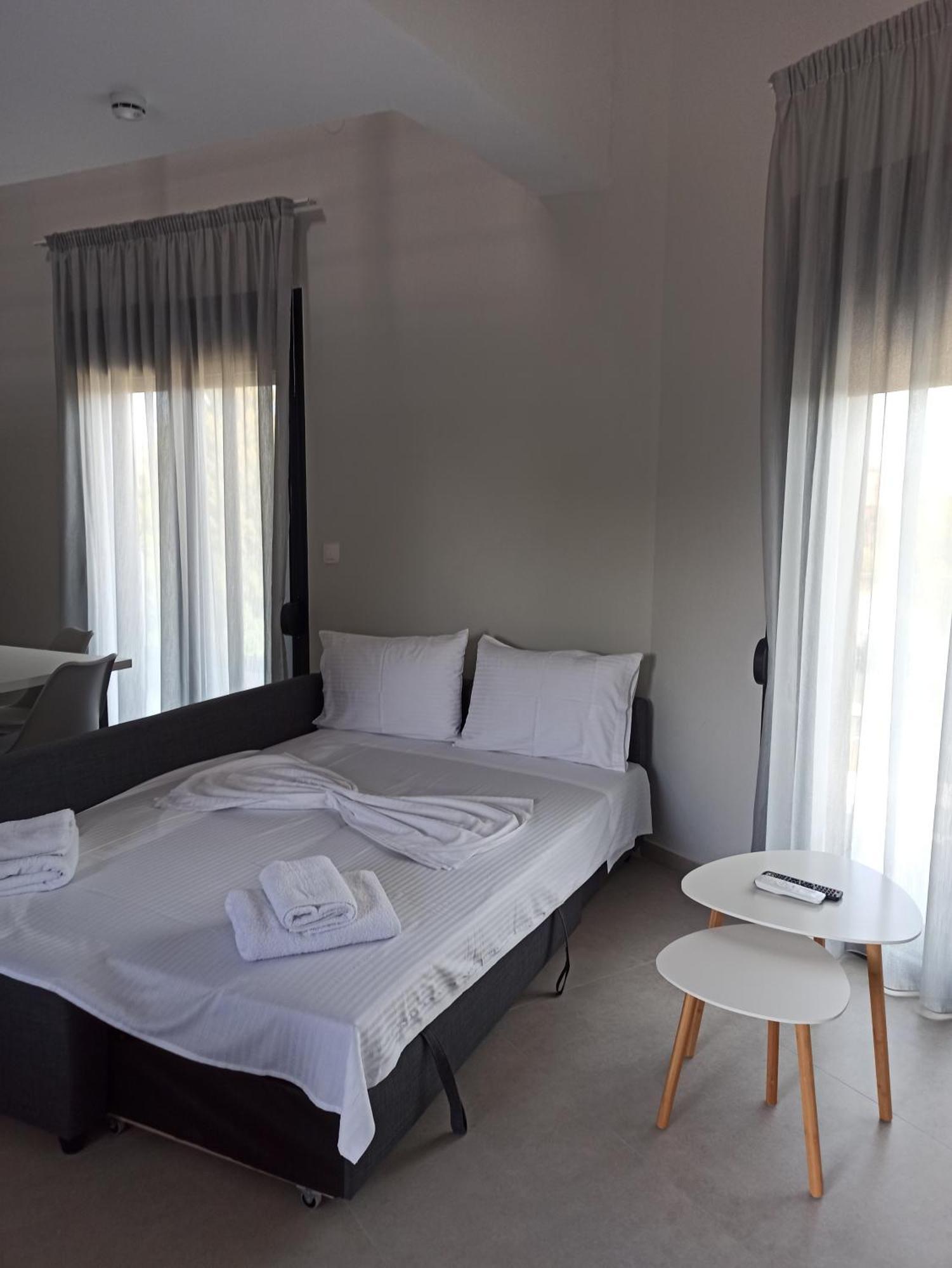 Mele Apartment