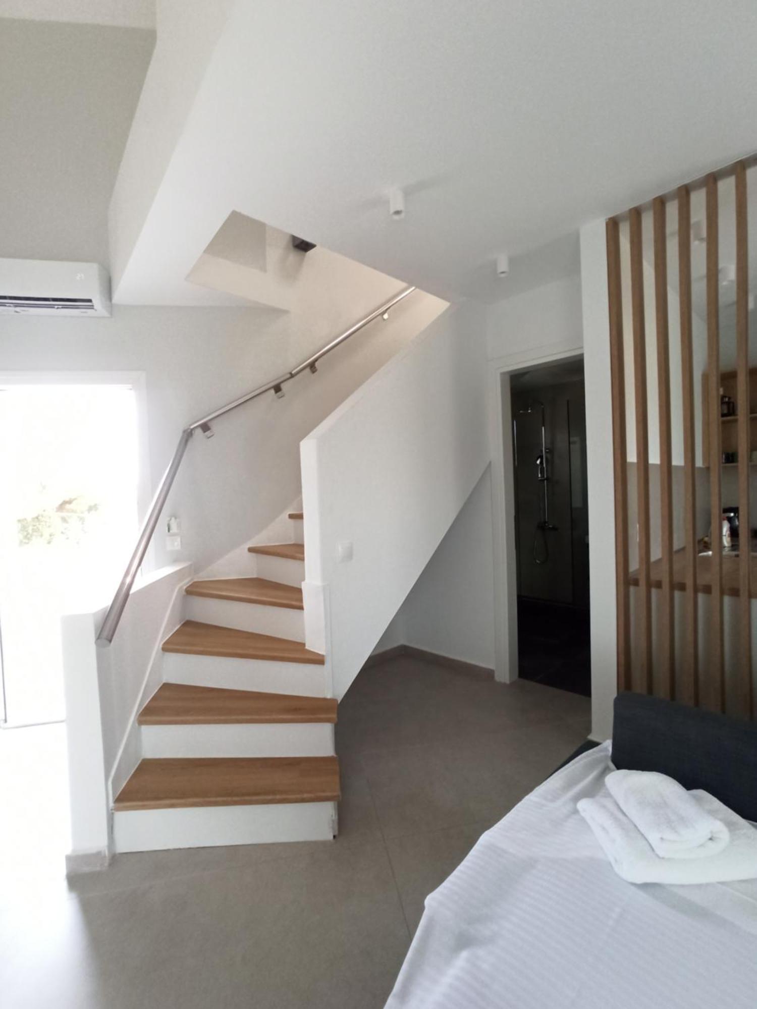 Apartment Mele